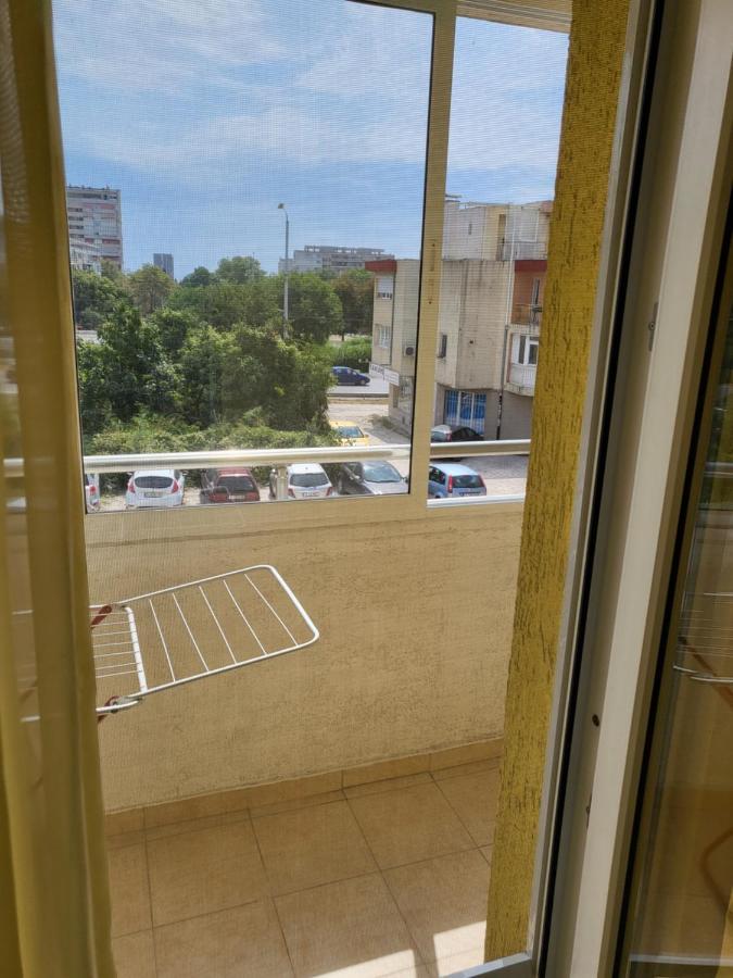 Apartamenti Ivaia Apartment Varna Exterior foto