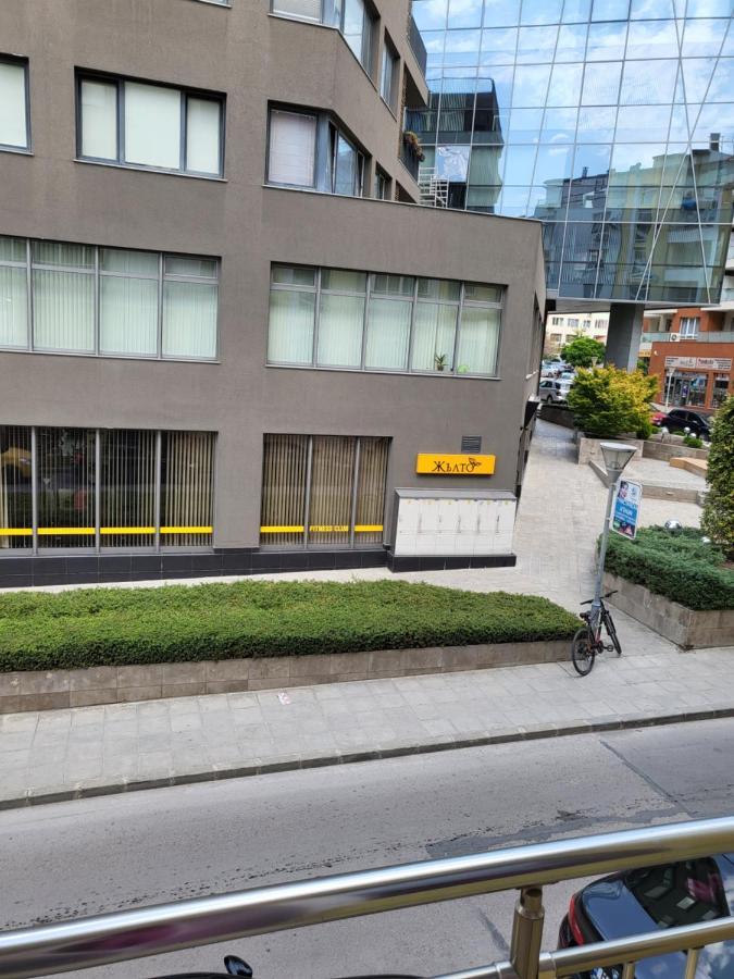 Apartamenti Ivaia Apartment Varna Exterior foto