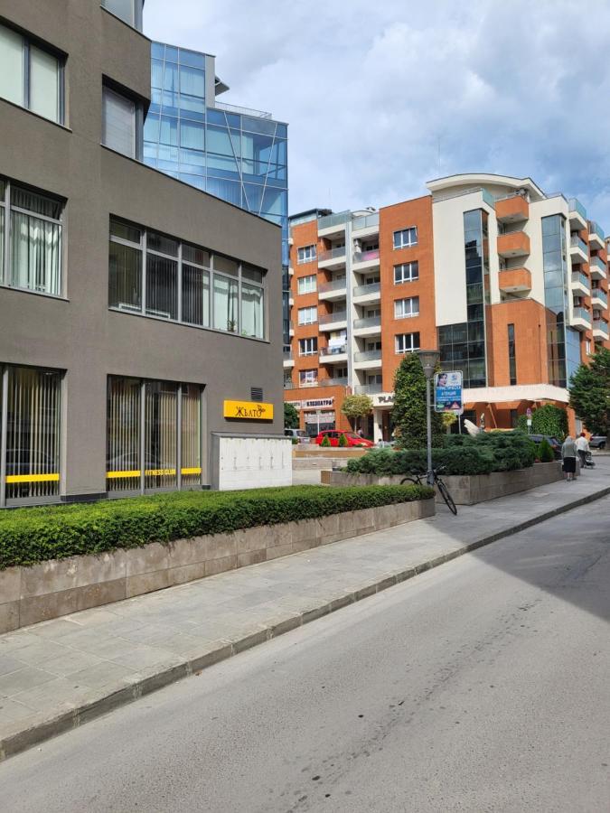 Apartamenti Ivaia Apartment Varna Exterior foto